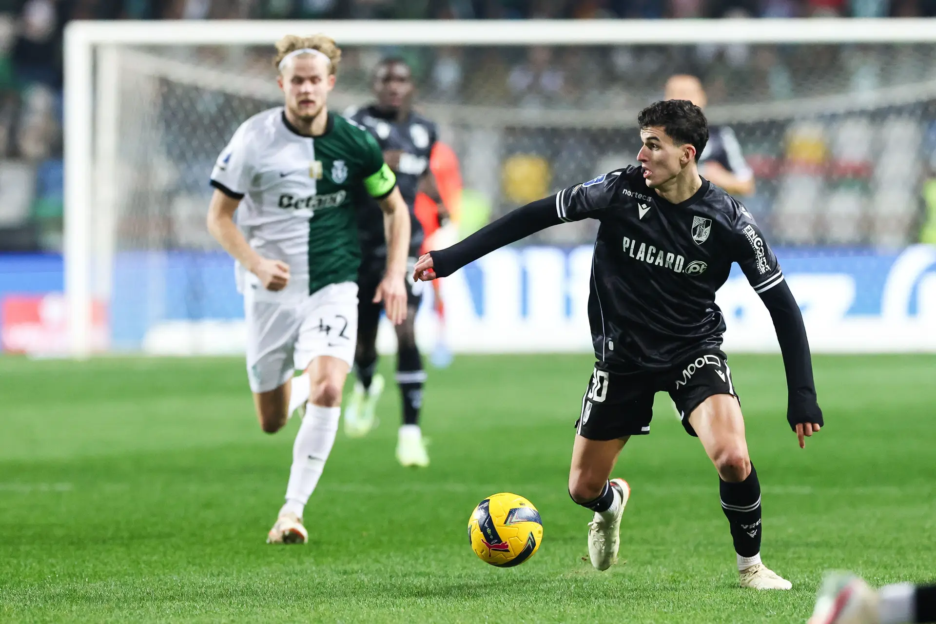 Sporting goleia Vitória SC por 3-0 e iguala Benfica no segundo lugar — image 4