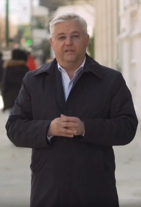 25 anos de História: durante muitos anos em Portugal era quase proibido falar de dinheiro