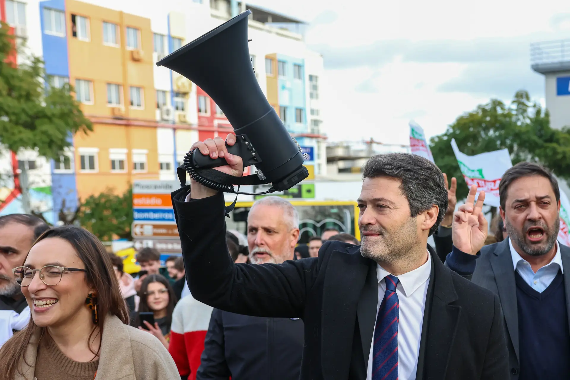 Ventura acusa Seguro de querer fugir aos debates e lança triplo desafio: um debate por semana