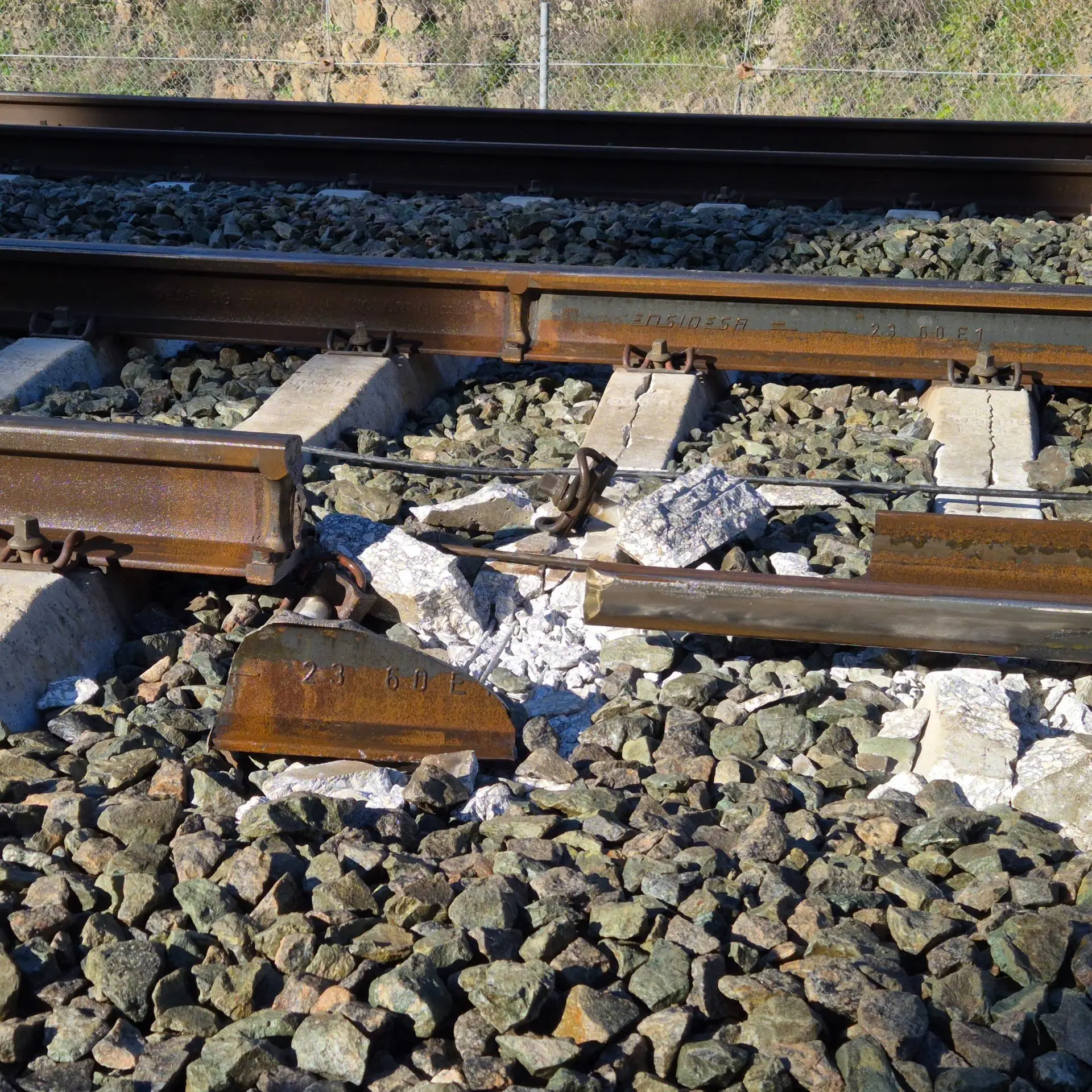 Descarrilamento em Espanha terá sido provocado por uma "fratura do carril", ministro garante que inspeções foram feitas