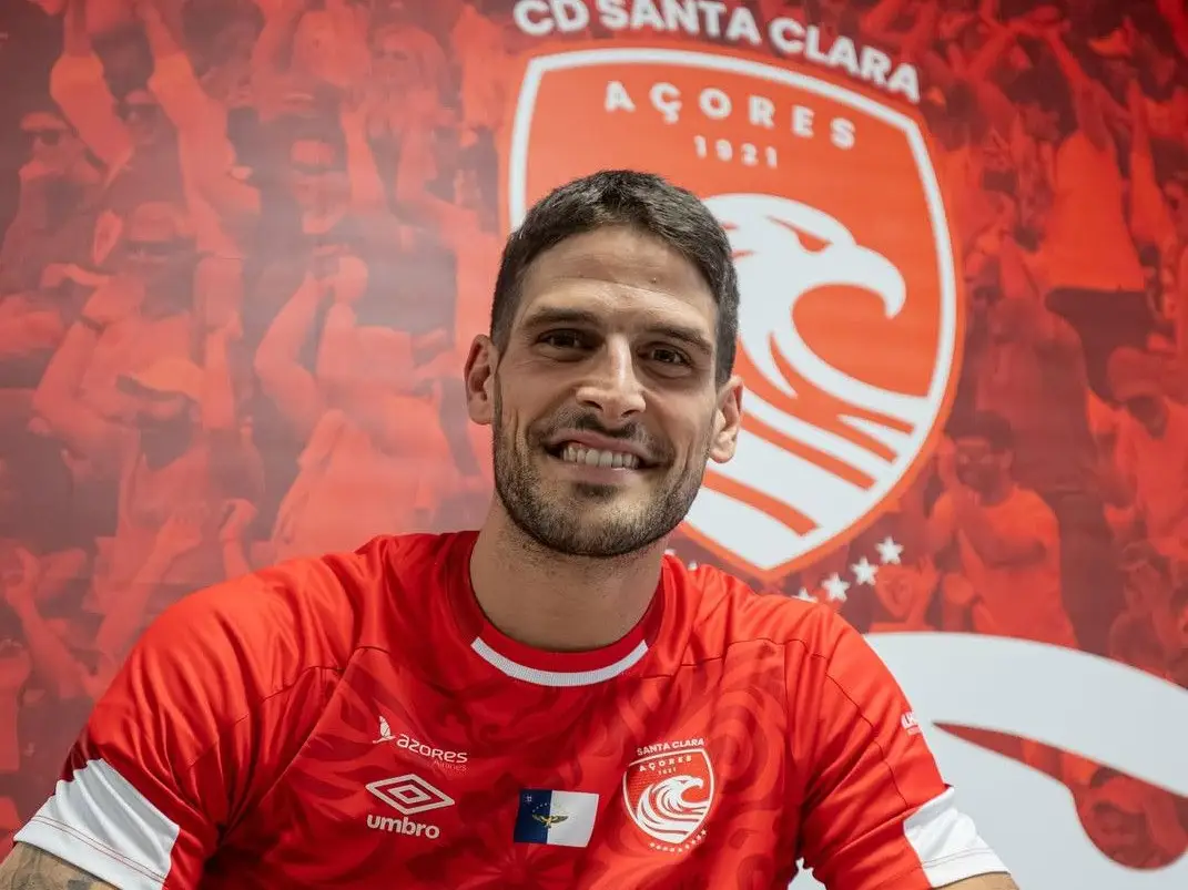 Gonçalo Paciência assina pelo Santa Clara: "Feliz por representar o maior  das ilhas" - SIC Notícias