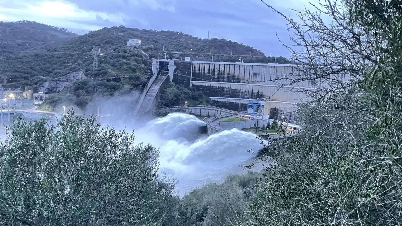 Barragem do Alqueva com descargas controladas após depressão Kristin