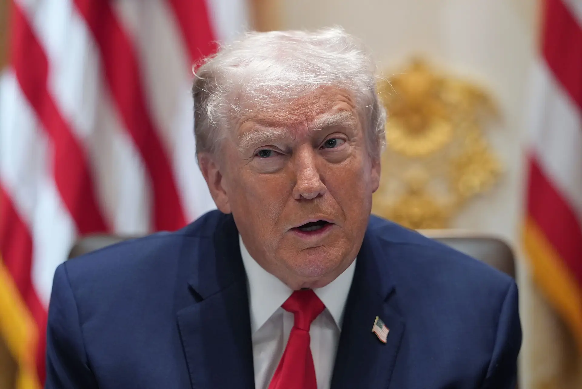 Trump anuncia reabertura do espaço aéreo comercial da Venezuela