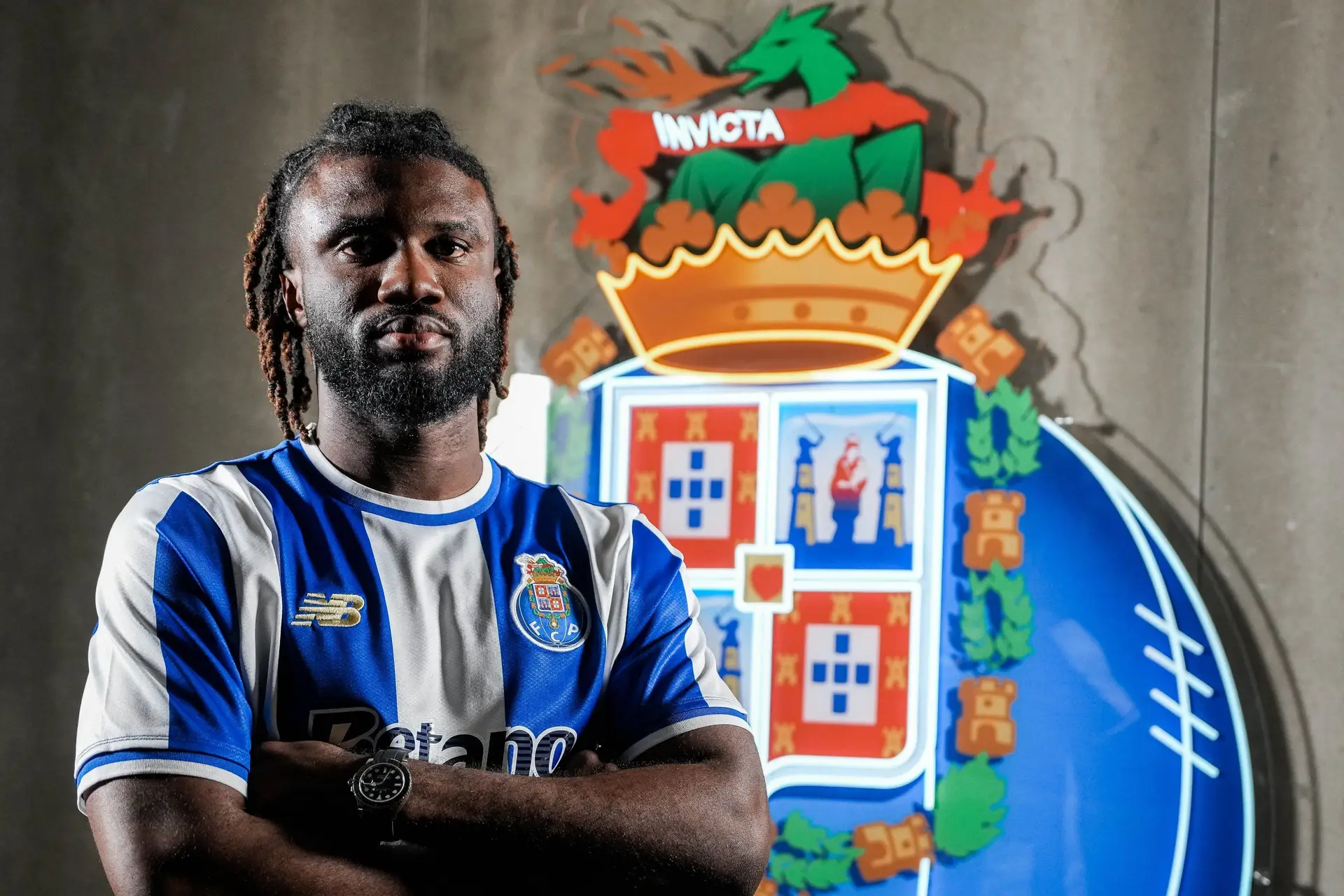 Oficial: Terem Moffi é reforço do FC Porto por empréstimo do Nice até final da temporada