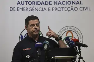 Comandante Nacional da Proteção Civil ausentou-se do país para formação durante tempestade