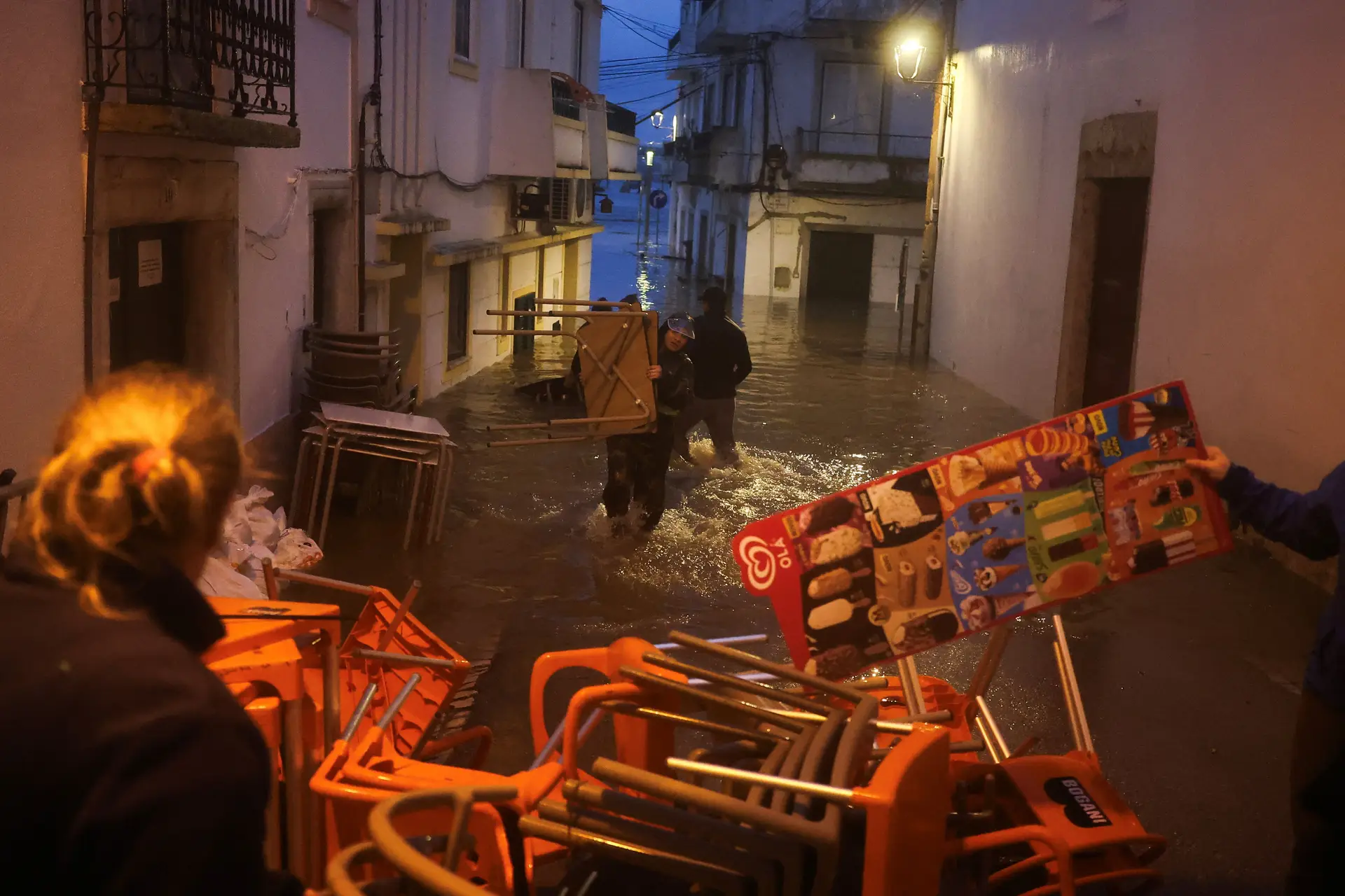 Linhas de crédito para empresas atingidas pelo temporal levantam questões