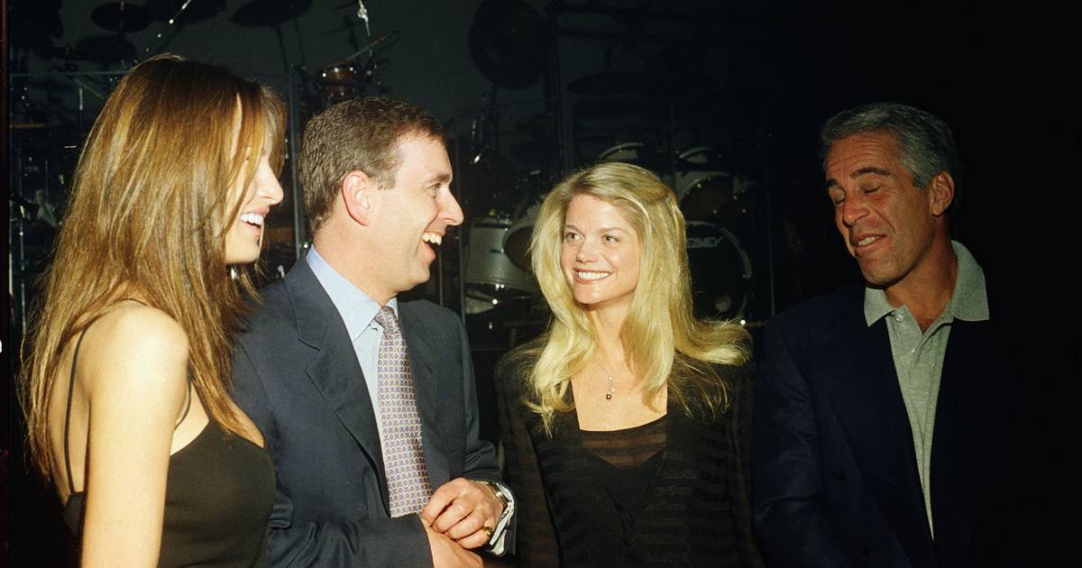 Príncipe André partilhou informações confidenciais com Jeffrey Epstein
