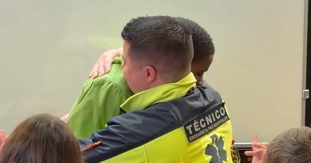 Rodrigo foi surpreendido por profissional do INEM que atendeu a chamada de emergência