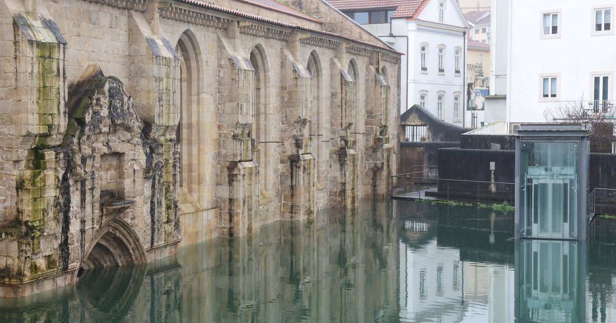 Locais de acolhimento de Coimbra receberam 160 pessoas de zonas de risco durante a noite