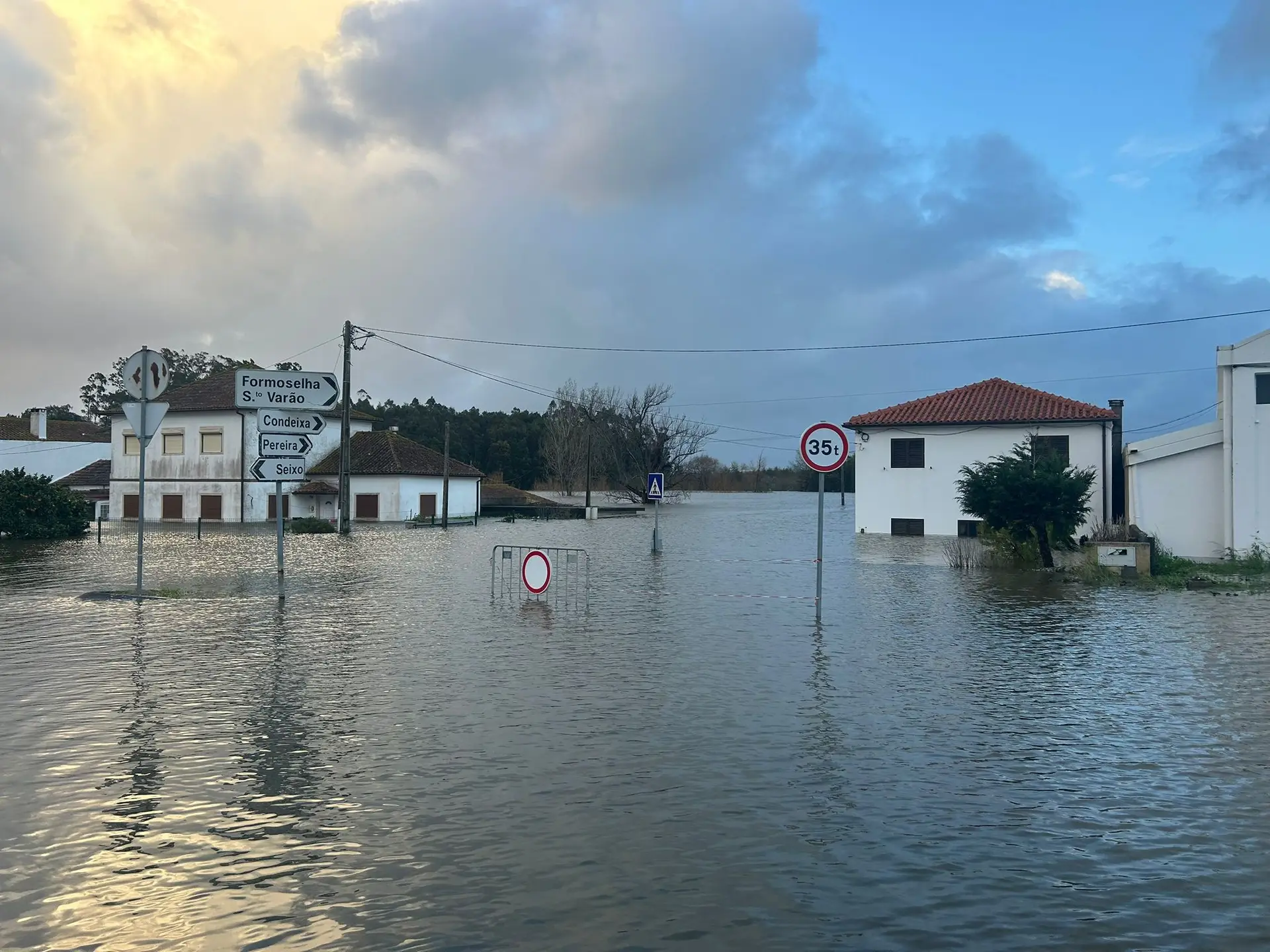 Porque choveu tanto no início do ano em Portugal?