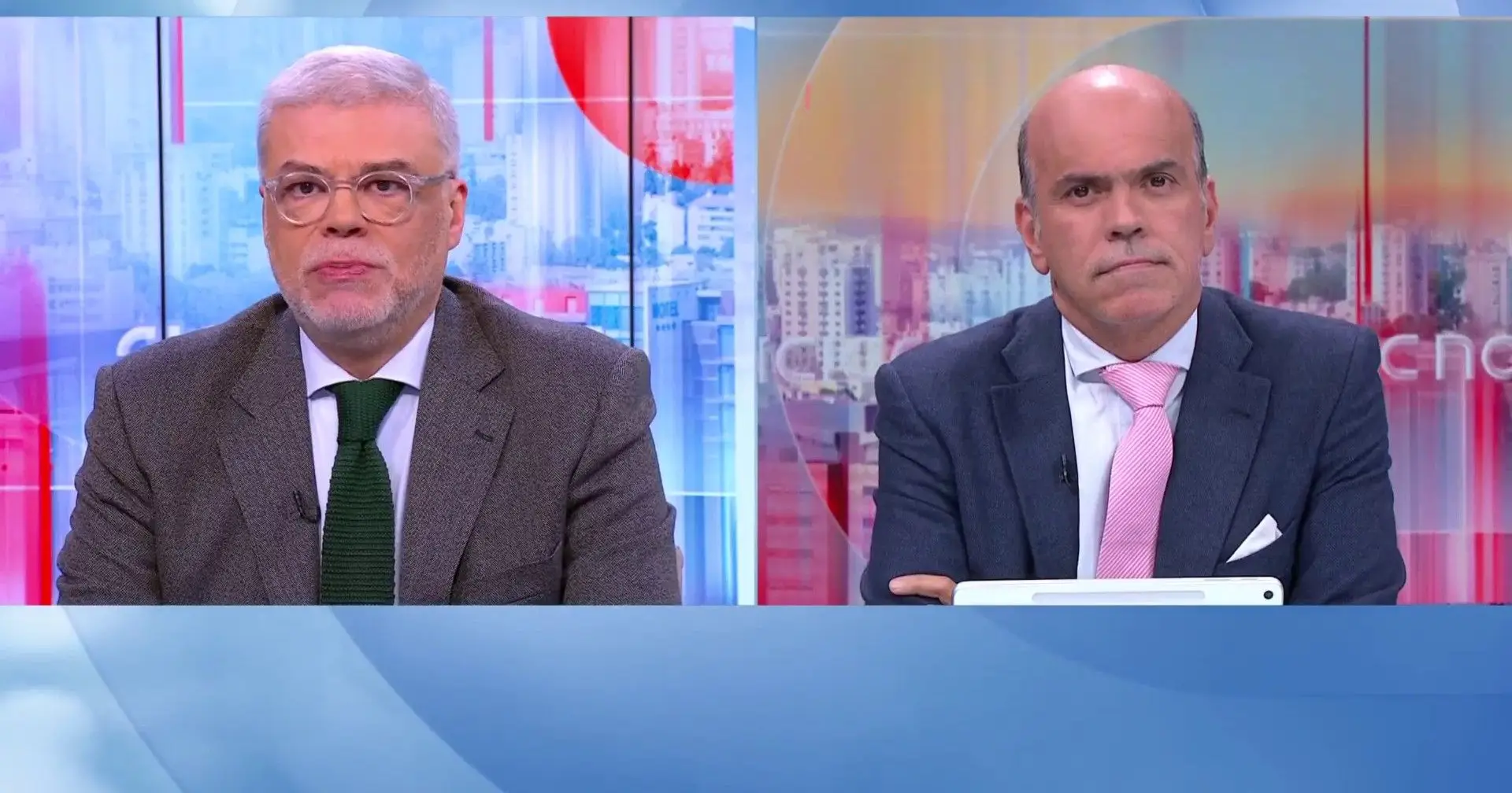 É normal aceitar‑se a demissão de um ministro no meio de uma crise nacional sem precedentes?