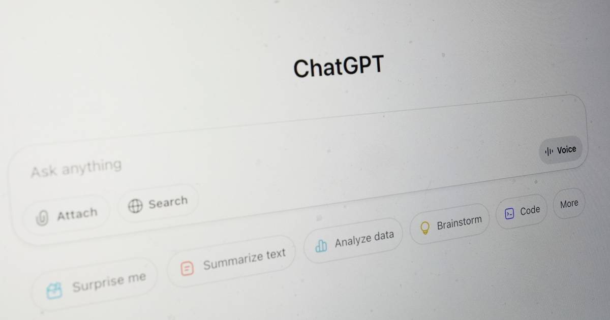 Viúva acusa ChatGPT de ajudar a planear tiroteio numa universidade