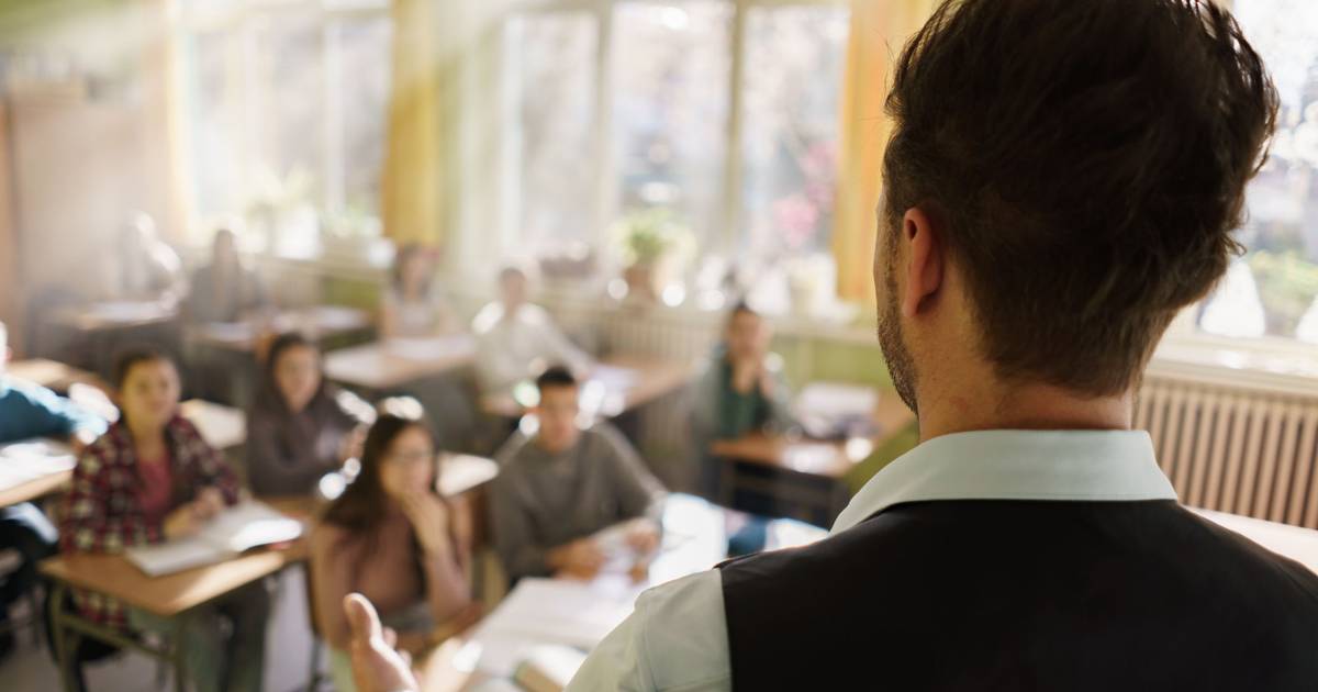 Das neue Schuljahr beginnt mit Lehrermangel und neuen Regeln für die Handynutzung