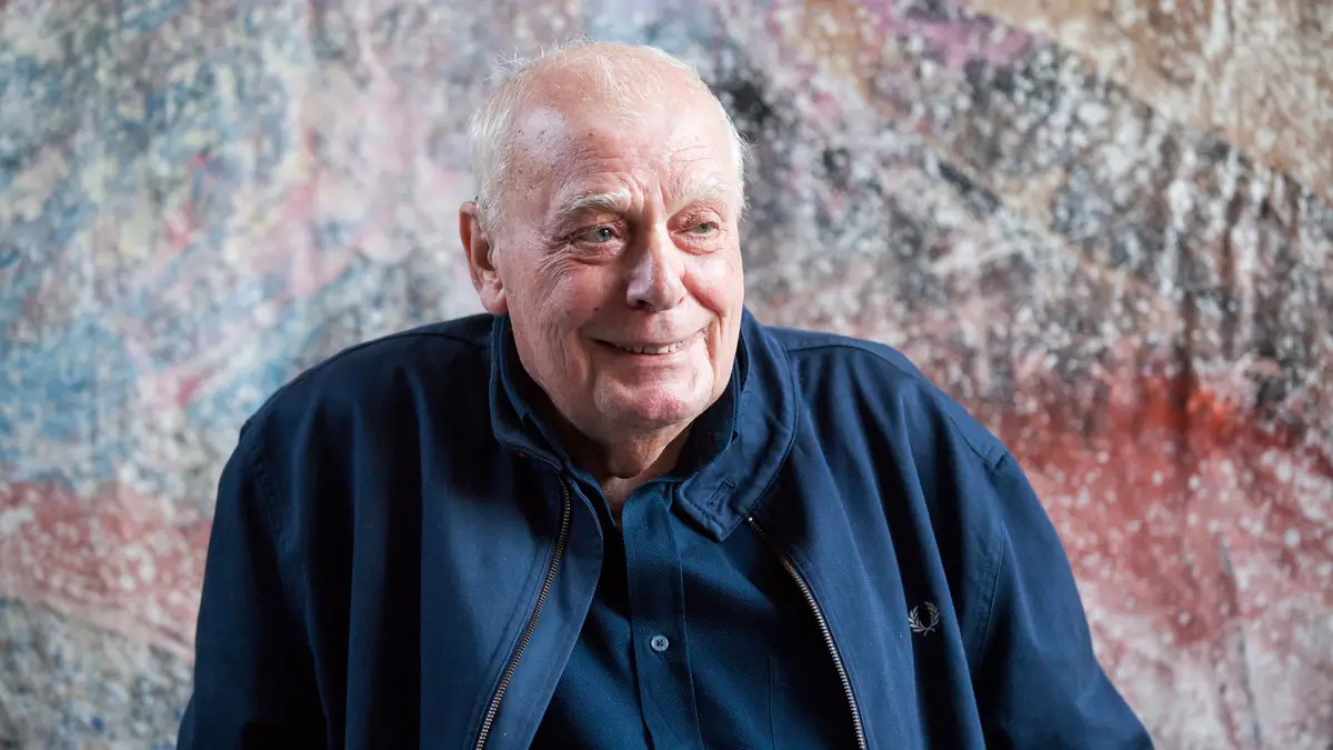 Enorme tristeza" e "perda irreparável para a Literatura": as reações à morte de António Lobo Antunes - SIC Notícias