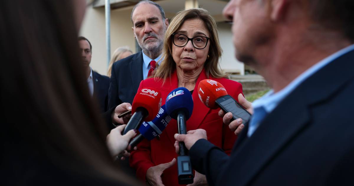 “Se há partos em ambulâncias, é porque o socorro chega a tempo de garantir partos mais seguros”, diz ministra da Saúde