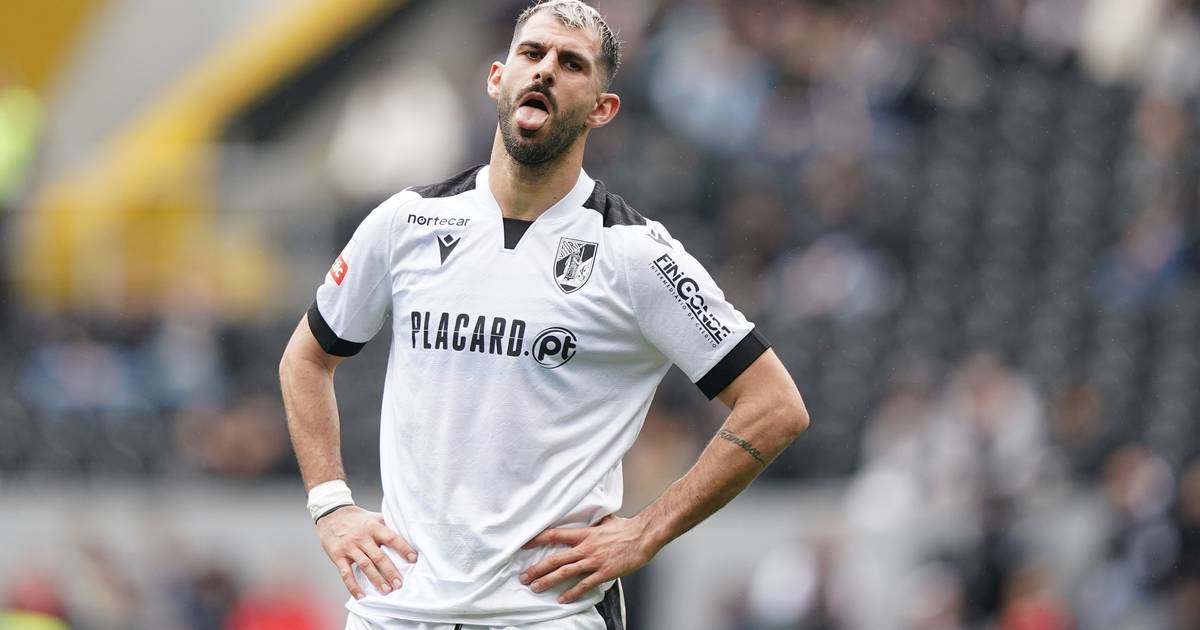 Vitória SC afasta internacional português por questões disciplinares