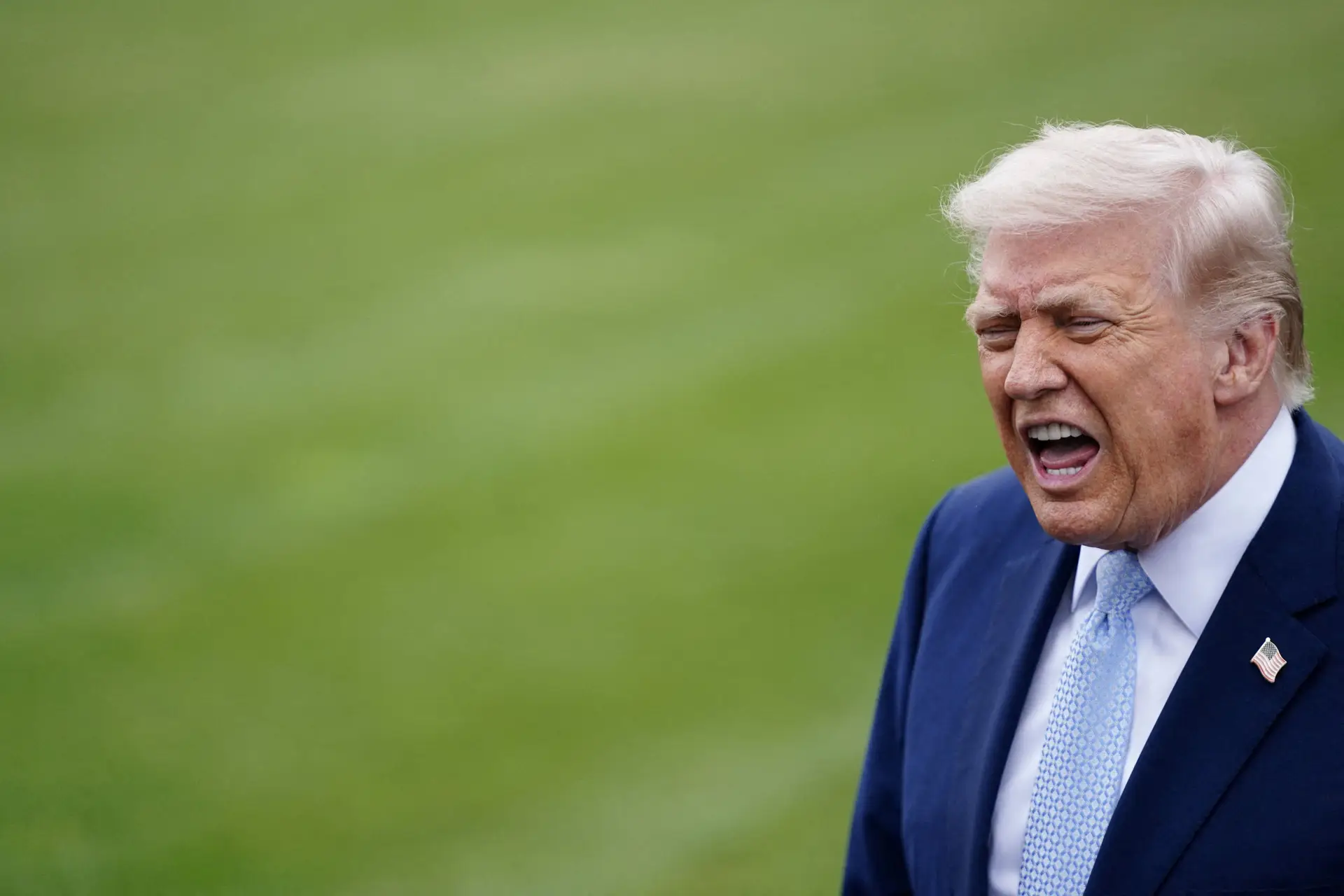 20 minutos: Trump ameaça retomar ataques ao Irão e dá cinco dias para acordo