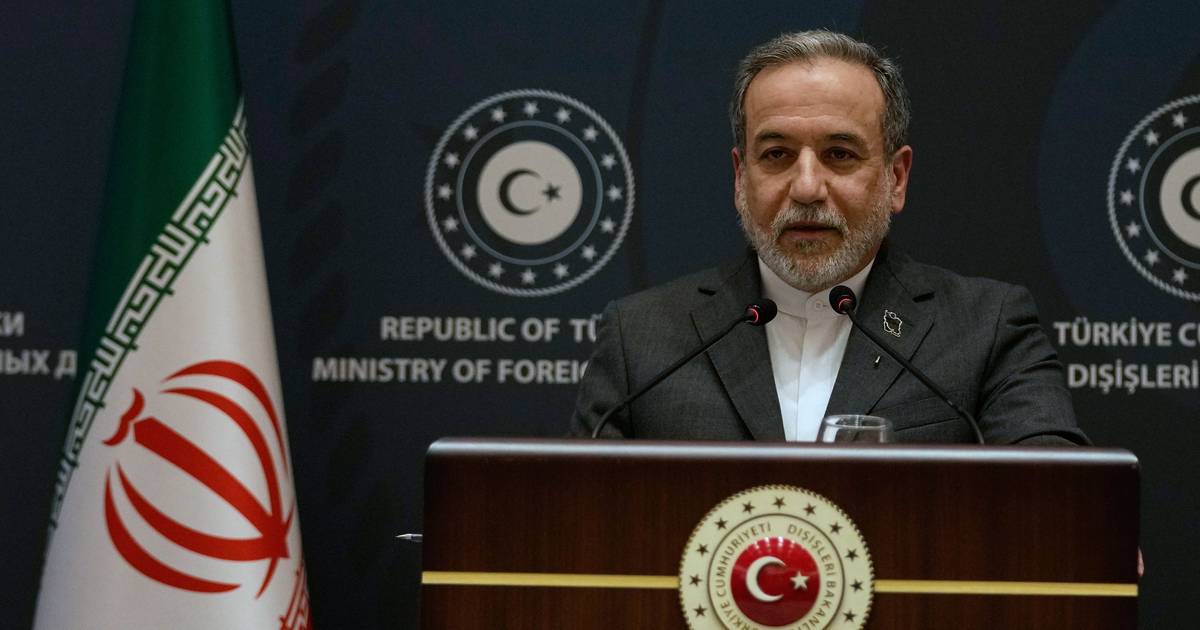 Irão contradiz versão de Trump sobre alegadas negociações