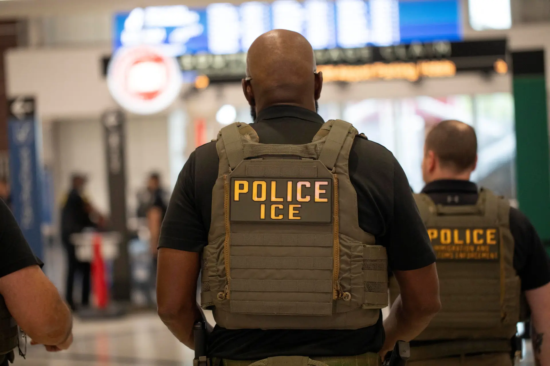 ICE investigado por possível sequestro de homem Hmong americano