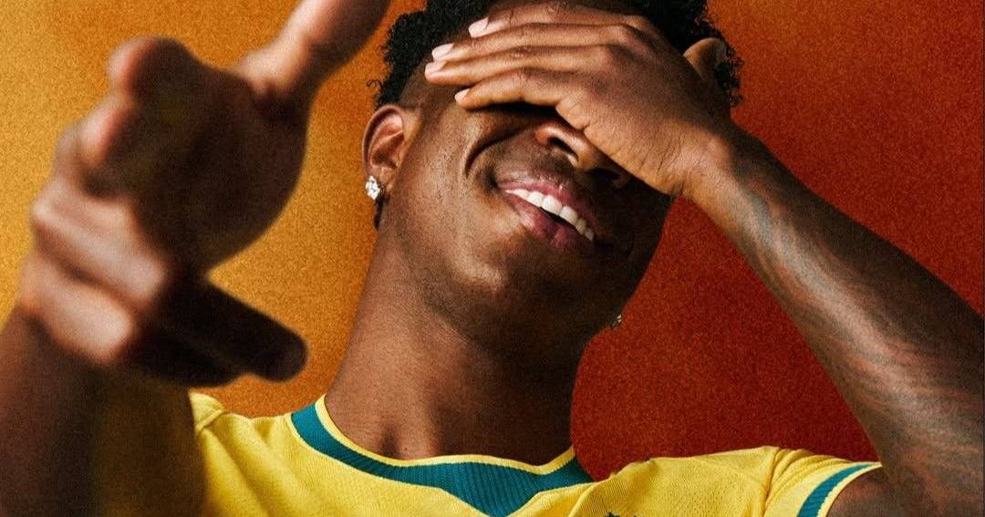 Nova camisola da seleção brasileira em "brasa" devido a expressão polémica