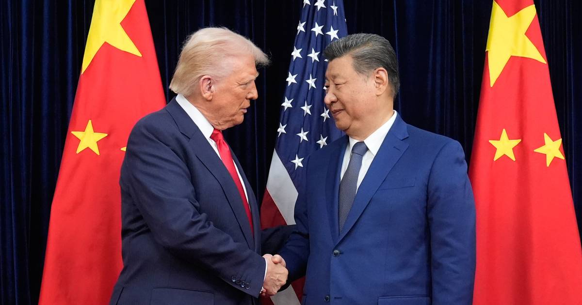 Donald Trump desloca-se a Pequim em maio