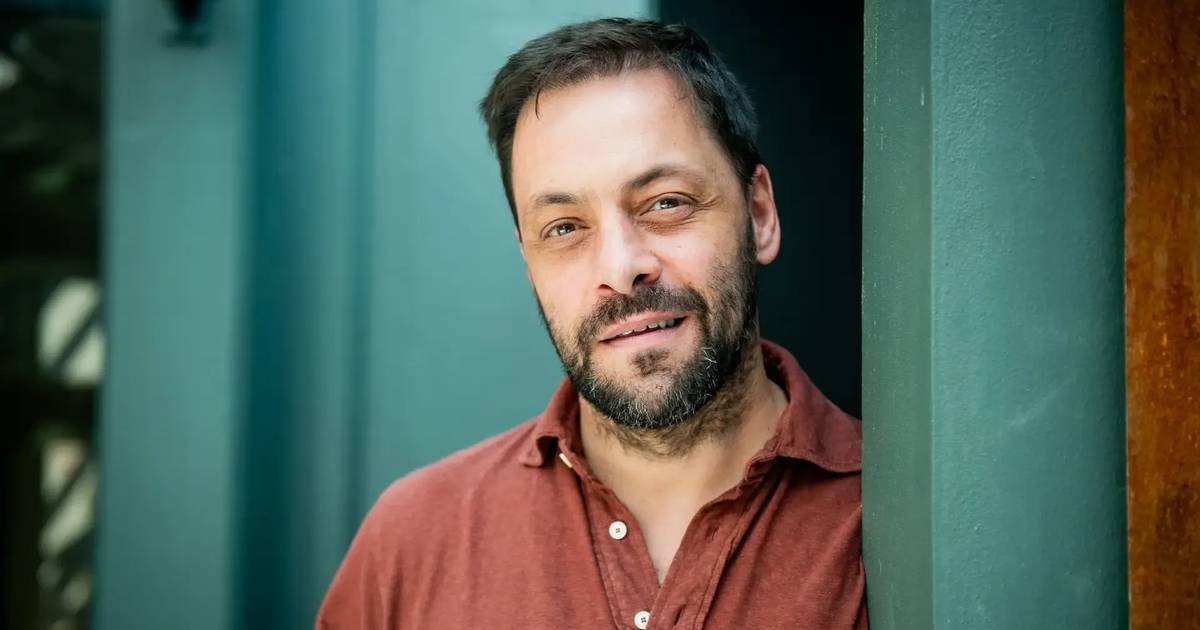 António Zambujo: “Fico muito feliz que os Bandidos do Cante tenham este reconhecimento público. Convidaram-me para cantar no disco deles”