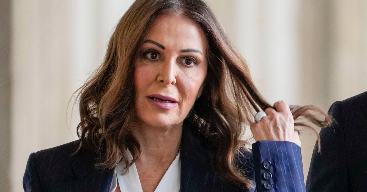 Ministra do Turismo italiana demite-se, é a terceira 'baixa' após derrota em referendo