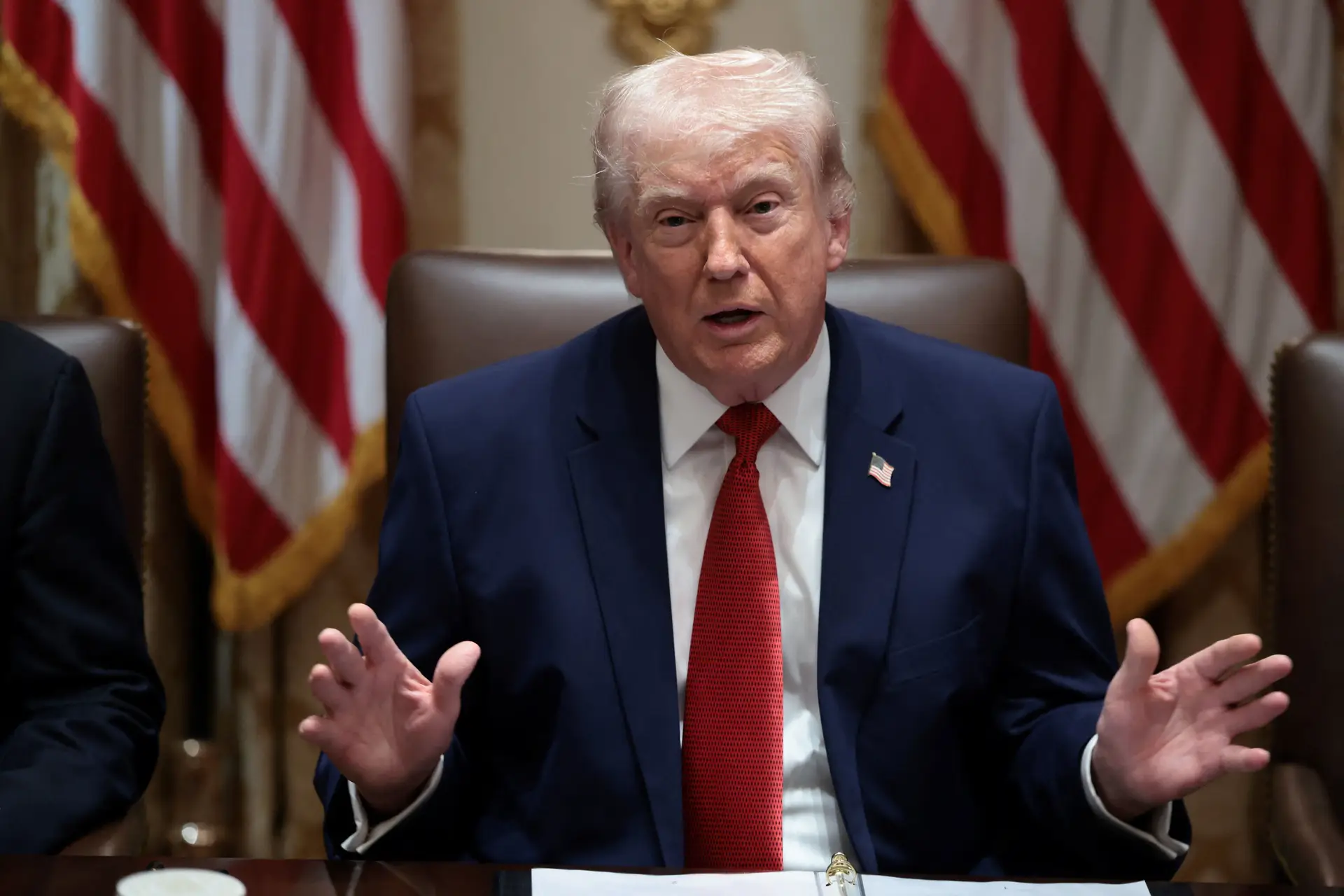 "Estamos a lidar com pessoas diferentes": Trump otimista sobre acordo de paz com nova liderança de Teerão