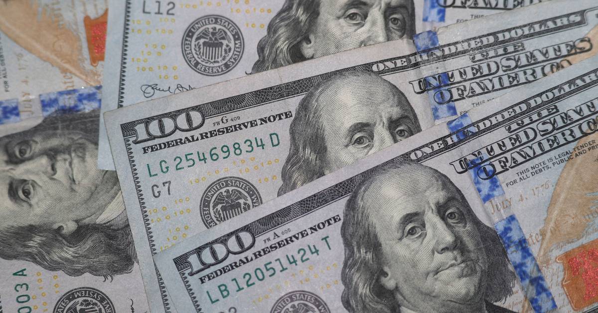 Assinatura de Trump vai passar a aparecer nas notas de 100 dólares