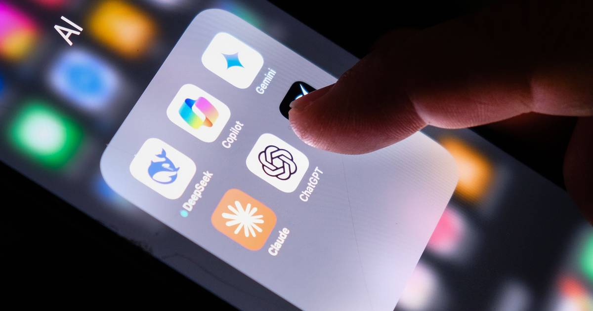 Risco para os mais novos: elogios de 'chatbots' de IA a utilizadores influenciam comportamentos