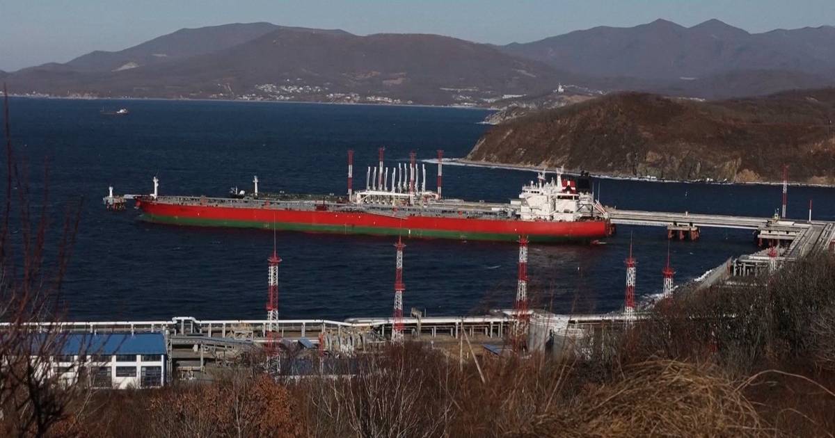 Trump permite descarga de petroleiro russo em Cuba mas avisa: "Não vai fazer diferença"