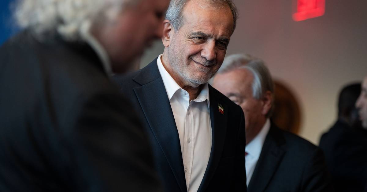 Presidente iraniano diz estar "convencido" da vitória na guerra e agradece apoio de Putin