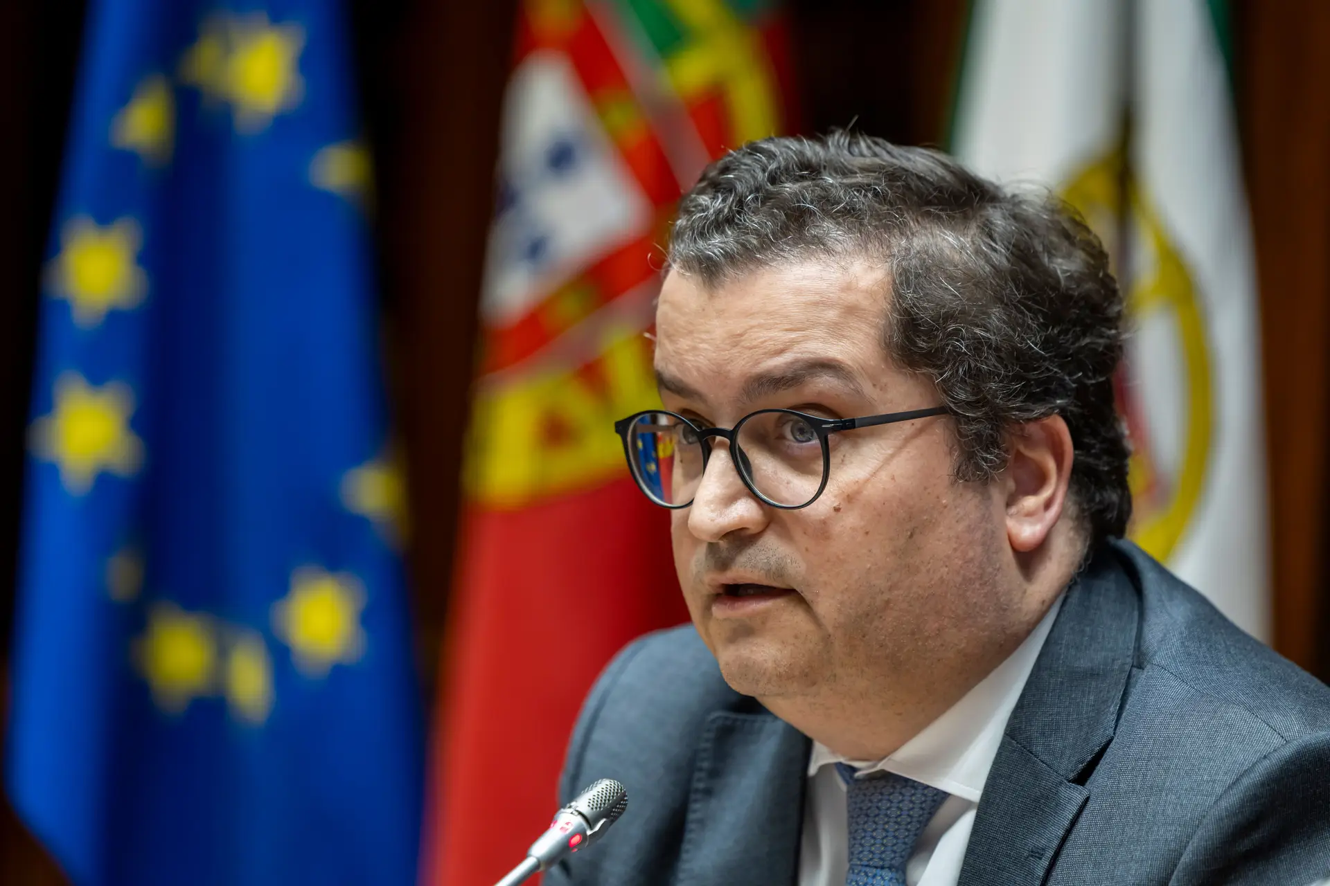 Miranda Sarmento afasta redução do IVA porque caminho traria "resultados negativos"