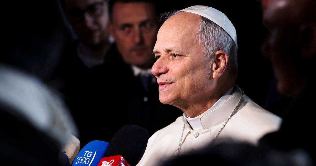 Papa apela a Donald Trump para que acabe com a guerra no Irão