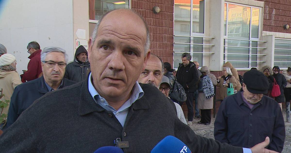 Milhares de utentes sem médico de família no Cacém, PCP diz que 