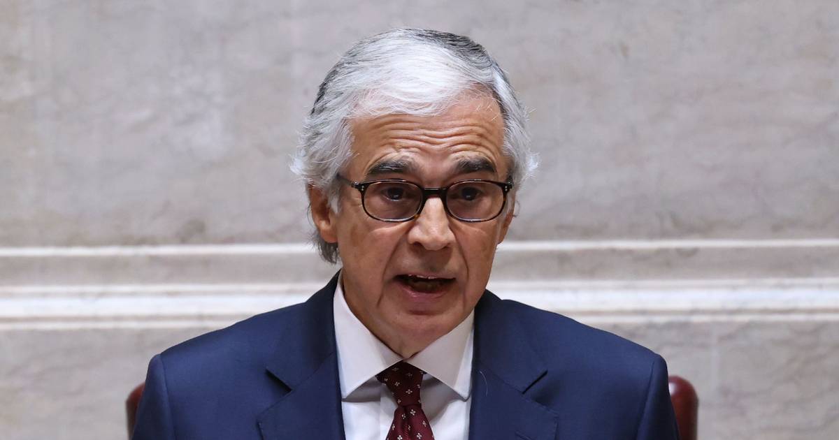 Moção de censura: Aguiar-Branco convoca conferência de líderes para decidir data da votação