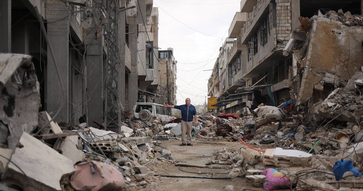 Trump não descarta envio de tropas para o Irão, Netanyahu critica Supremo por autorizar manifestação contra a guerra