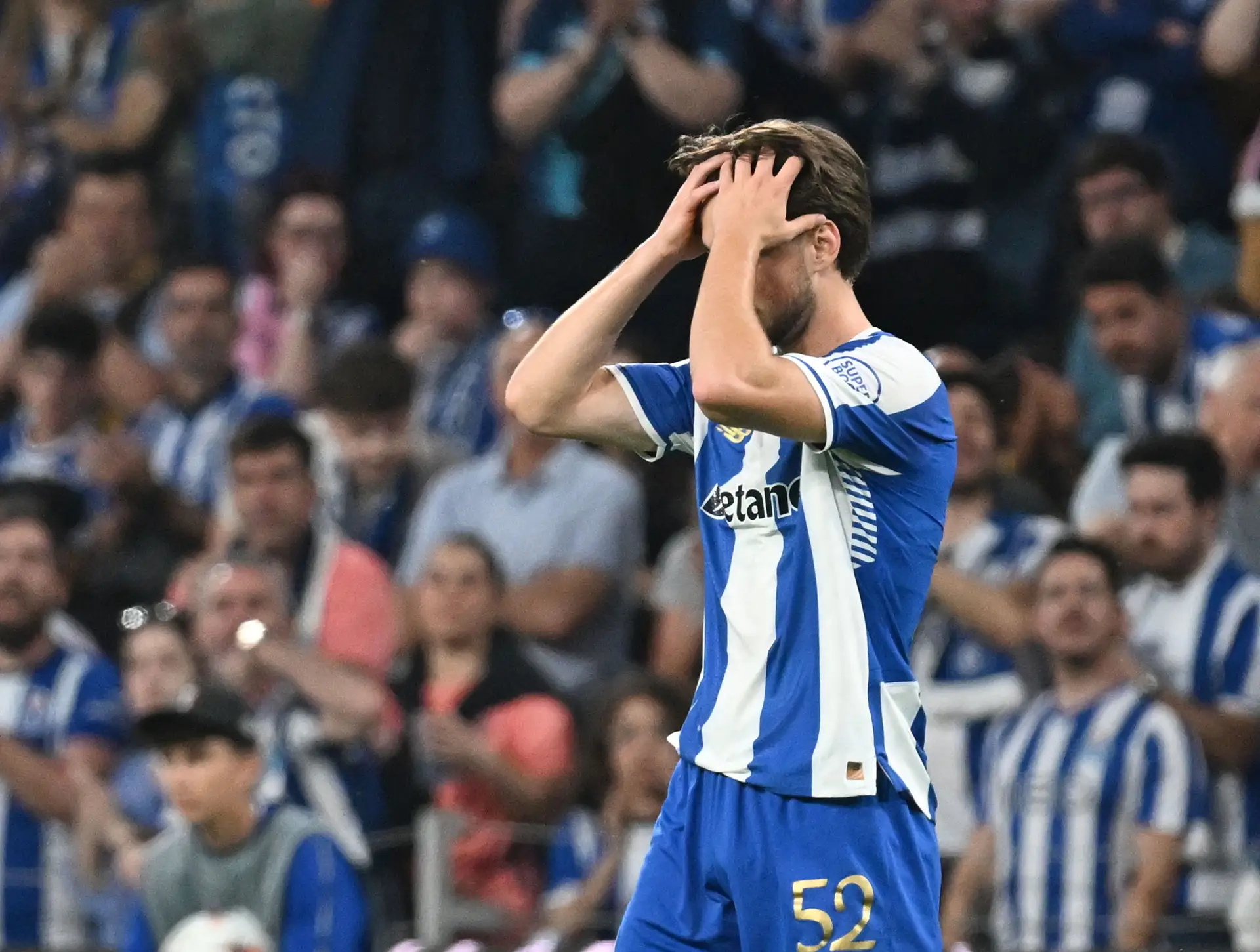 Martim Fernandes tem entorse no tornozelo e deverá falhar deslocação do Porto ao Estoril