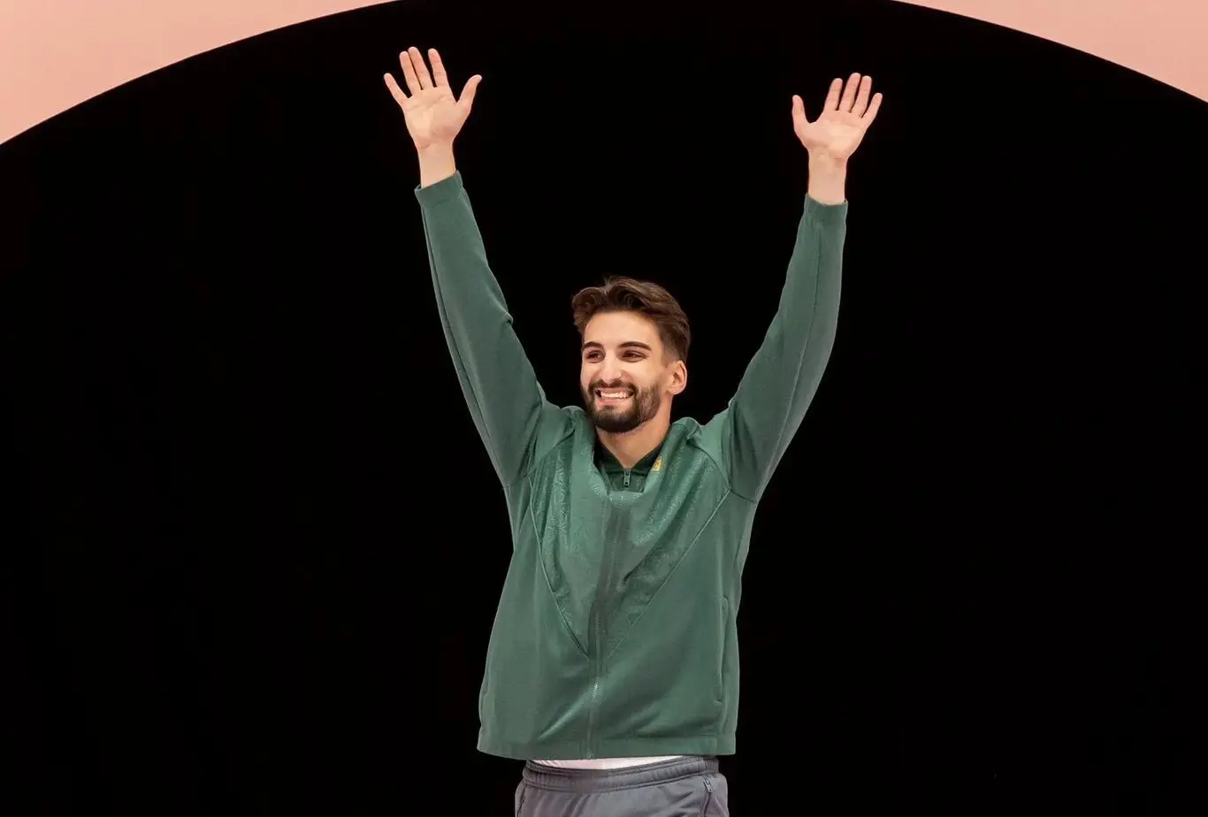Ginasta Vasco Peso faz história ao conquistar medalha de ouro para Portugal no europeu de tumbling