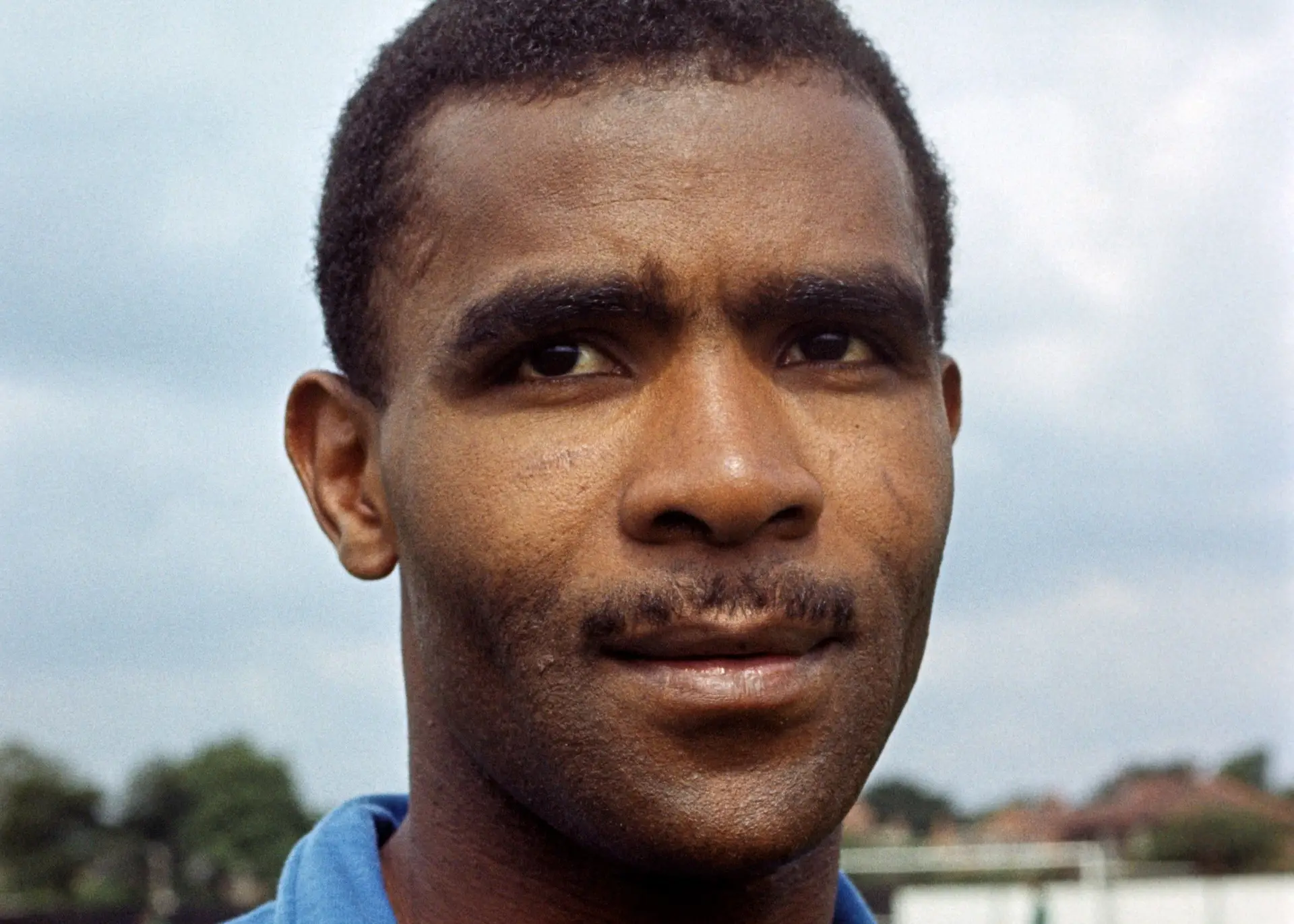 Morreu Vicente Lucas, lenda do Belenenses que "secou" Pelé