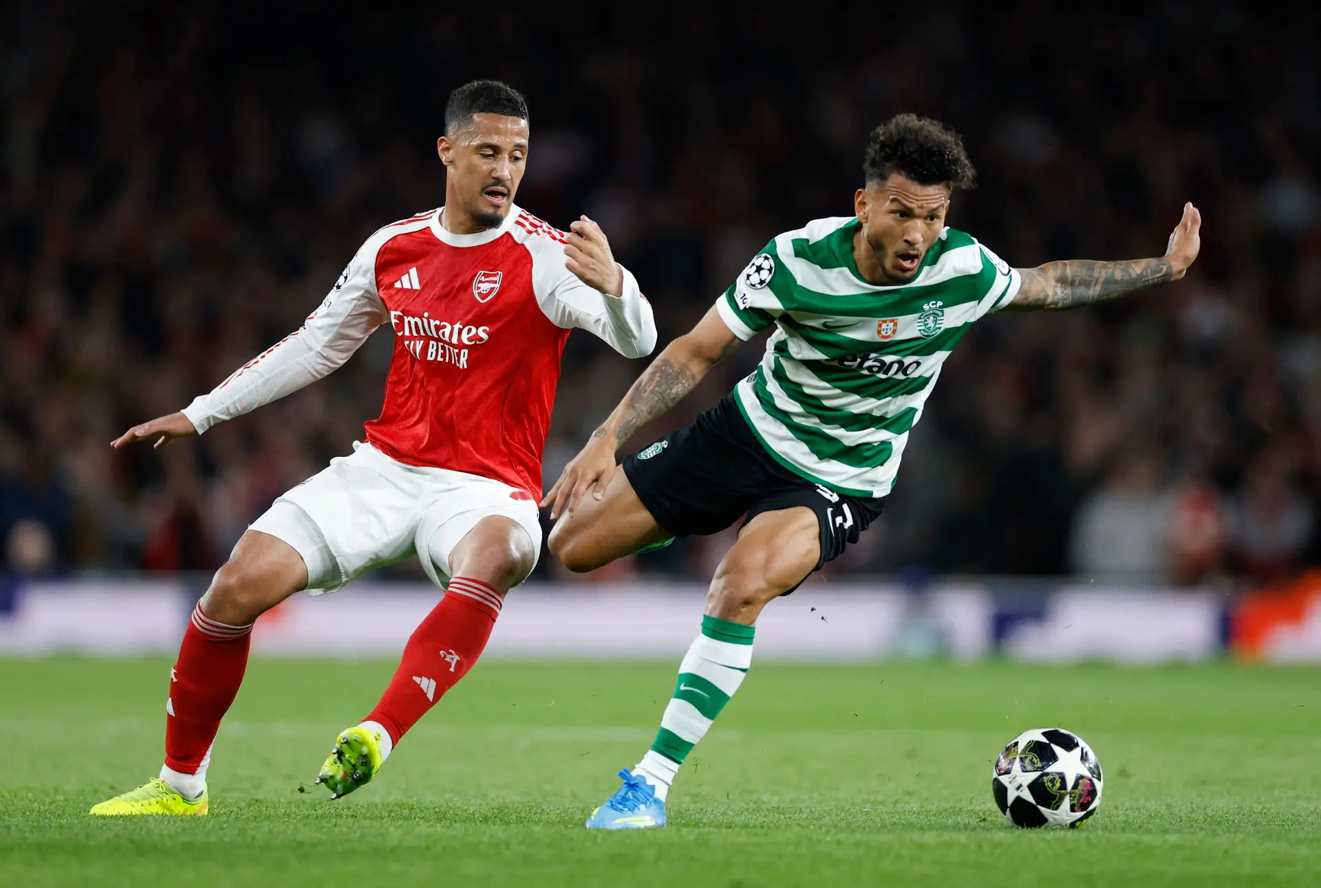 Sporting empata na casa do Arsenal e está fora da Liga dos Campeões