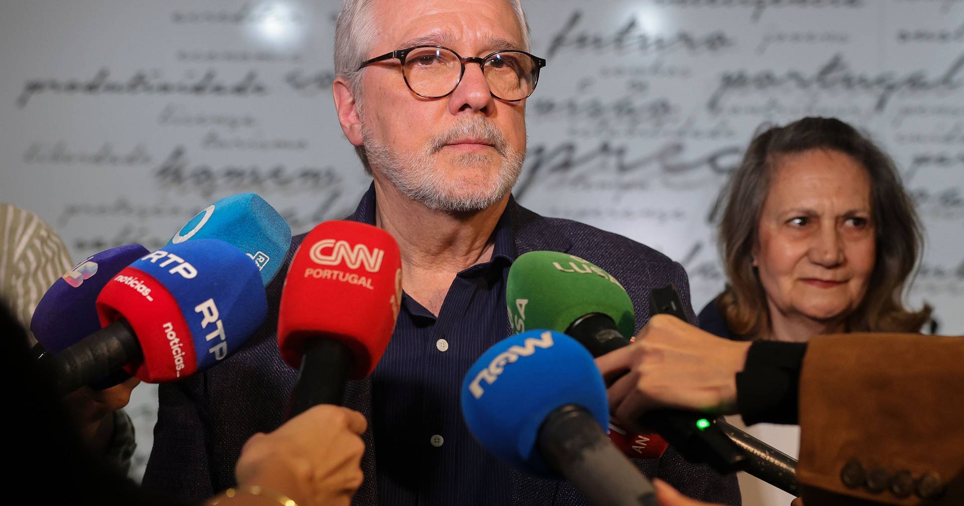 UGT quer que trabalhadores com filhos pequenos possam trabalhar em jornada contínua - SIC Notícias