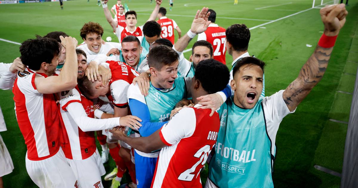 Remontada à minhota: SC Braga vence em Sevilha e segue para as 'meias' da Liga Europa