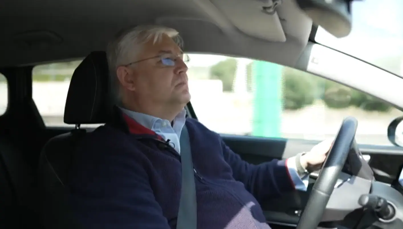 O truque (simples) para poupar na hora de encher o depósito do carro