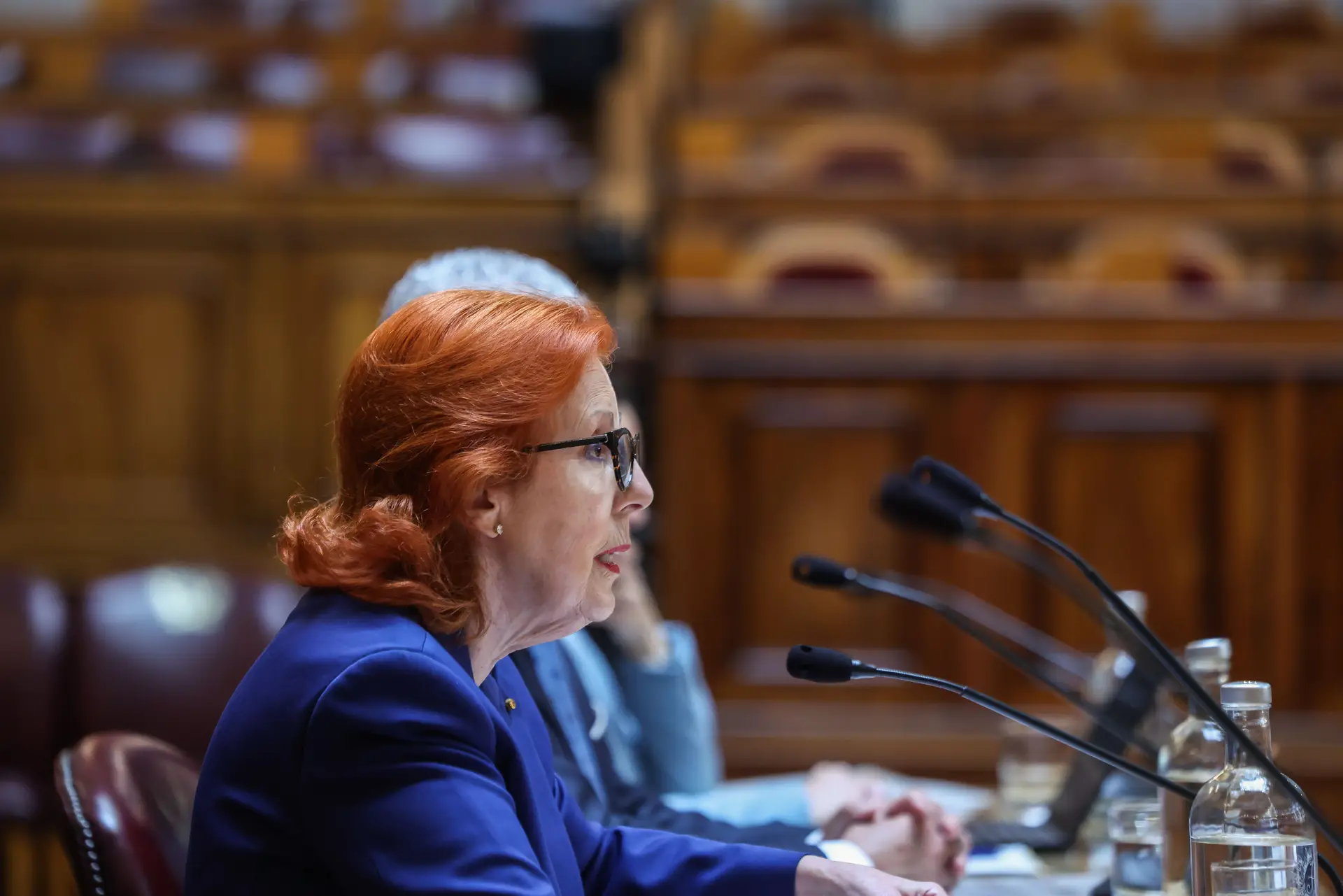 Governo assegura que fornecimento de combustível para aviação está garantido "até ao pico do verão"