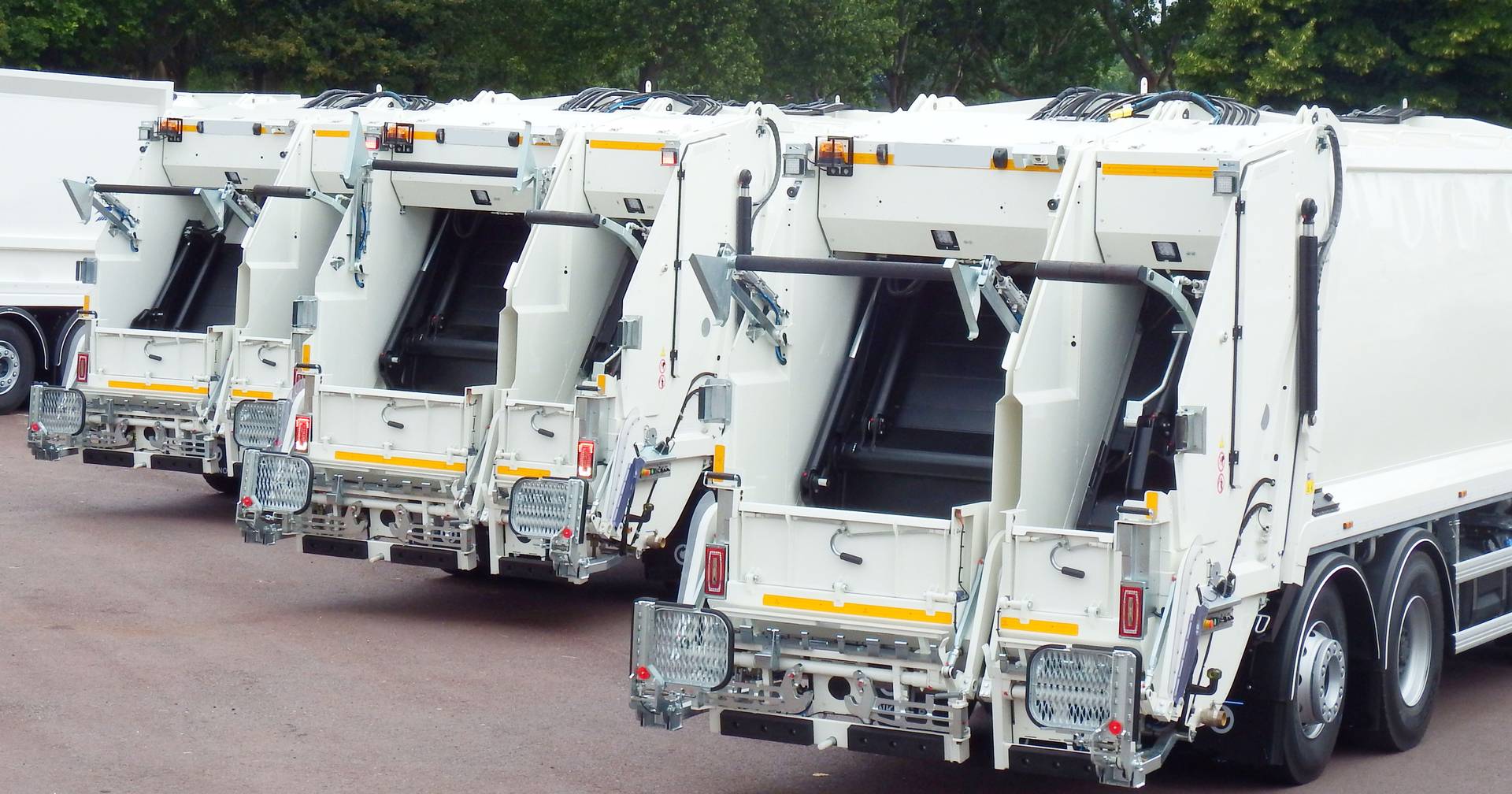 Who drives special vehicles? Sector faces shortage of qualified professionals - SIC Notícias