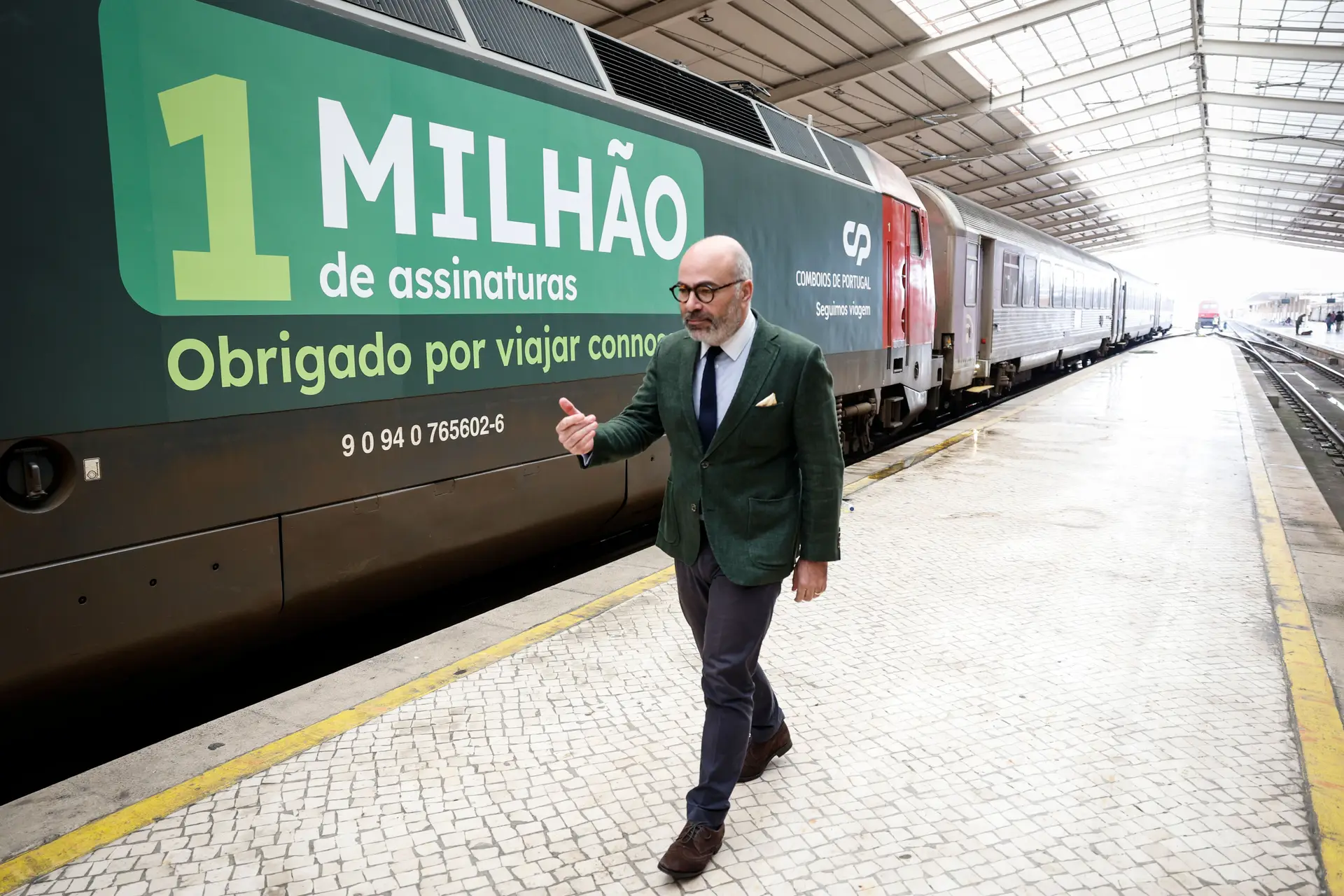 Governo quer lançar passe para vários transportes a nível nacional nos próximos meses