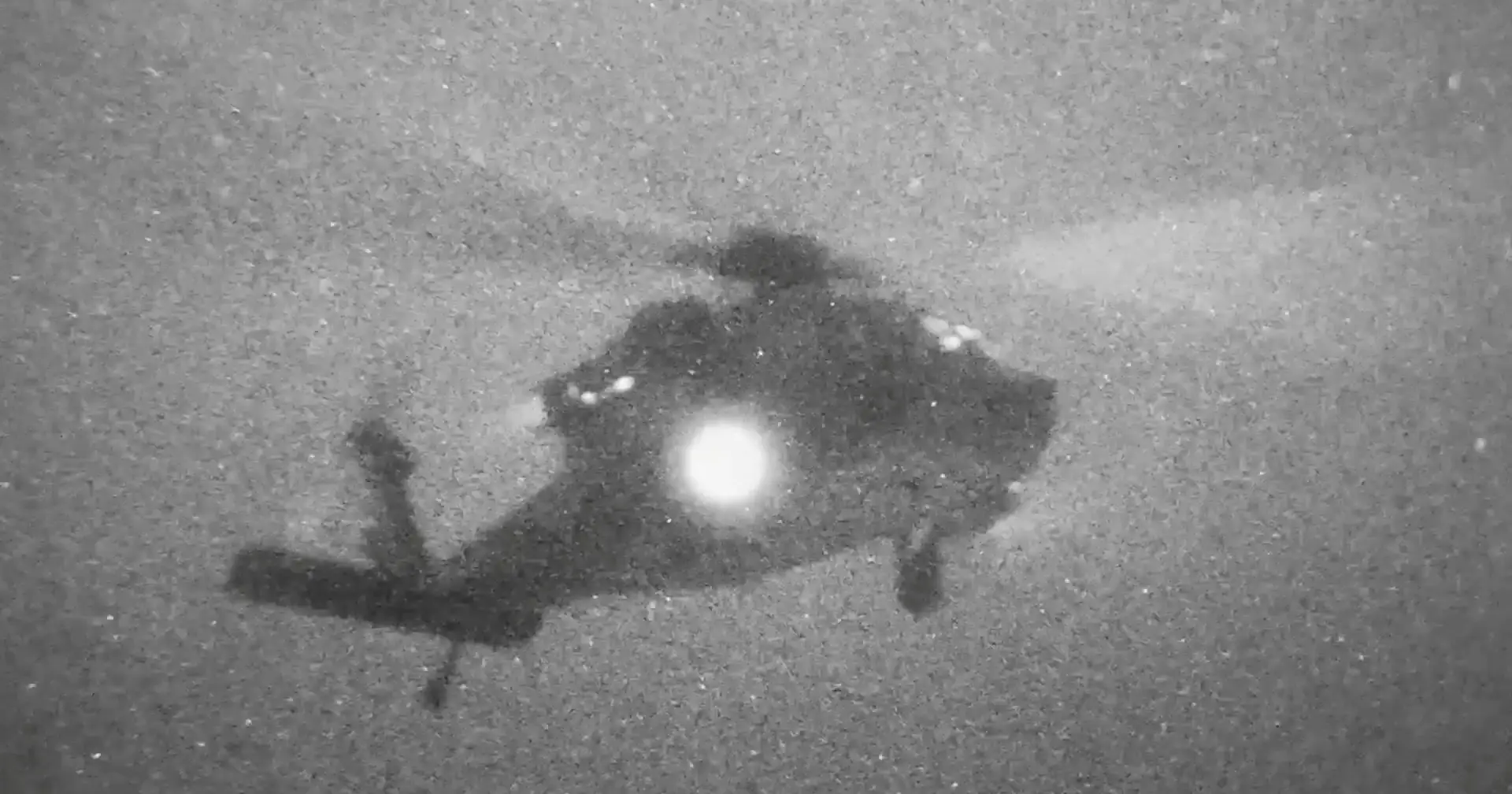 EUA divulgam imagens da operação no navio iraniano que terá tentado contornar o bloqueio norte-americano