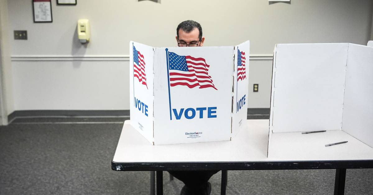 Redesenhar mapa eleitoral pode garantir aos democratas uma maioria esmagadora na Virgínia: o que está em causa?