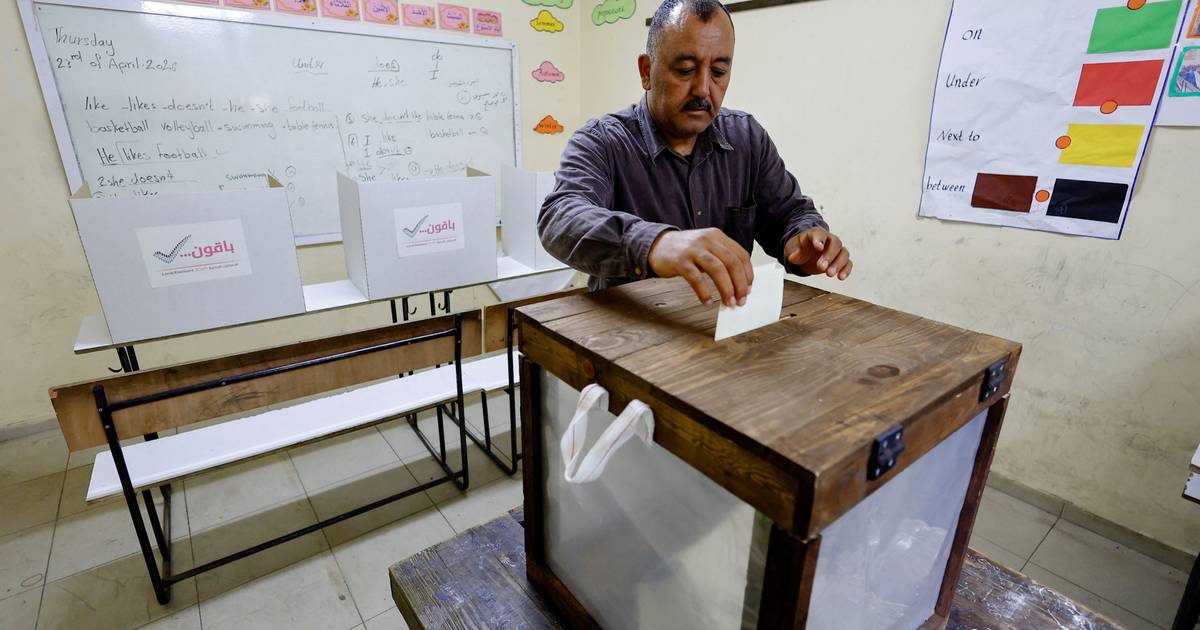 Pela primeira vez desde 2006, palestinianos votam nas eleições
